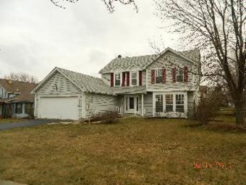 2348 Federal Pkwy, Lindenhurst, IL 60046 