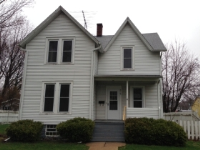 312 S 6th St, Dekalb, IL 60115 