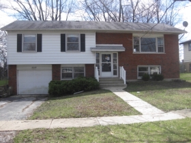 4649 W 176th Pl, Country Club Hills, IL 60478 