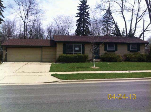 197 Yuma Lane, Carol Stream, IL 60188 