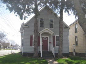 1902 15th St, Moline, IL 61265 