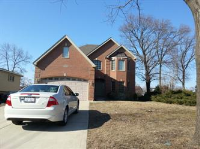 577 W Lorraine Ave, Elmhurst, IL 60126 