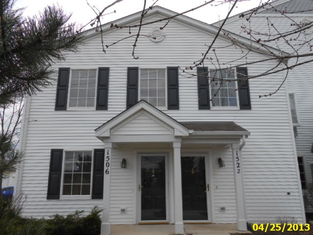 1506 Mcclure Rd, Aurora, IL 60505 