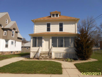 322 Standish St, Elgin, IL 60123 