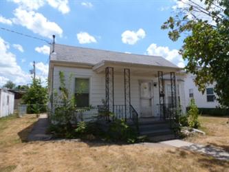 214 East Vine Street, Taylorville, IL 62568 