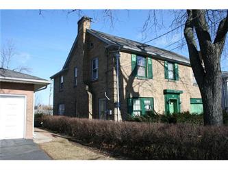 910 W Keith Ave, Waukegan, IL 60085 