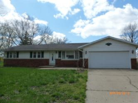 6 Holiday Lane, Riverton, IL 62561 