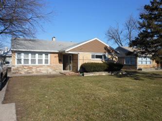 6740 West 111th Place, Worth, IL 60482 