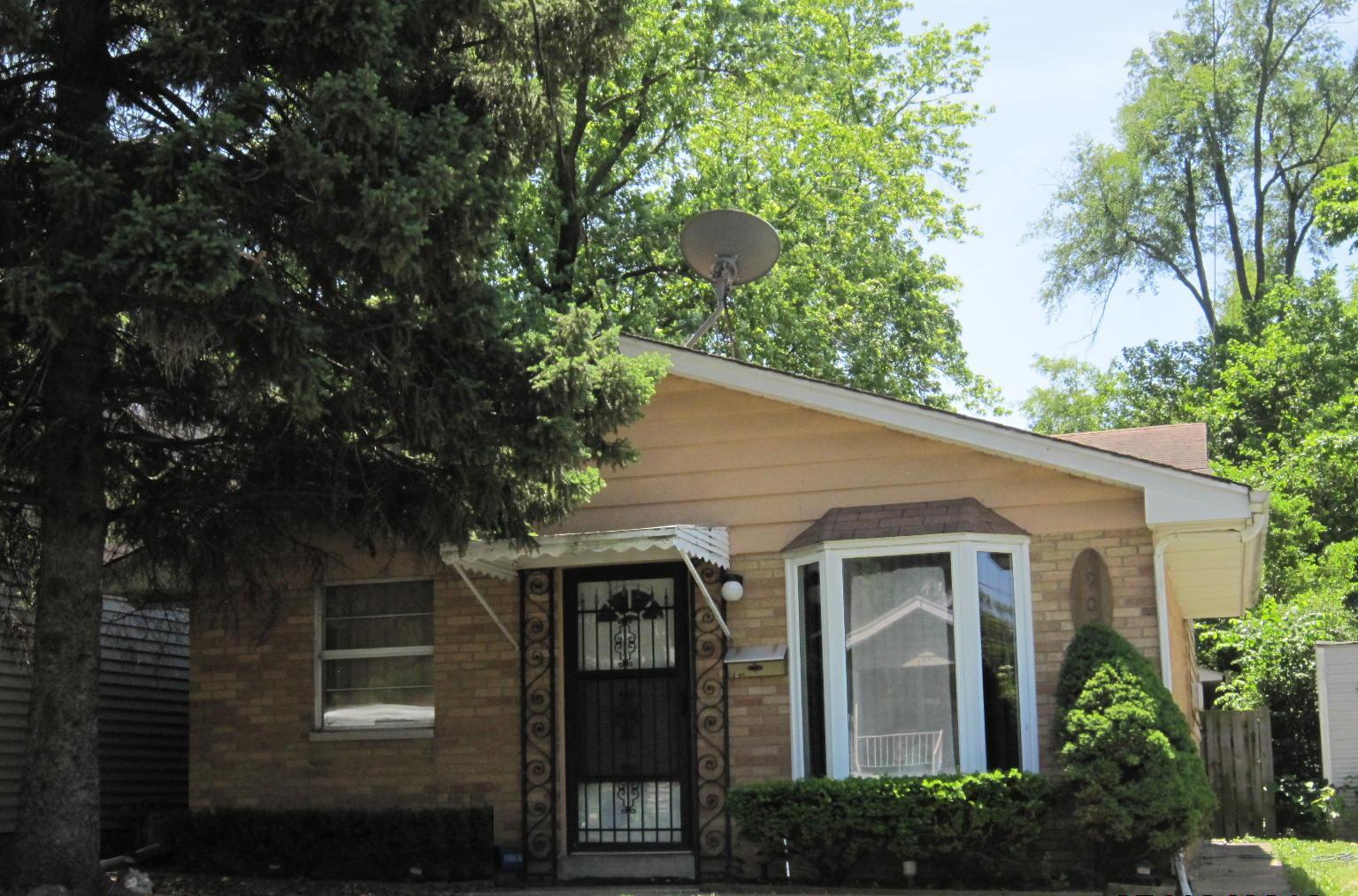 902 West Thrush Avenue, Peoria, IL 61604 