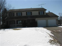 2017 North Pebble Dr., Mchenry, IL 60051 