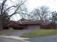 5 Butternut Dr, Naperville, IL 60540 