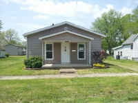 825 S Van Buren St, Litchfield, IL 62056 