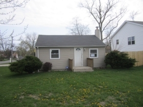 38117 N Lewis Ave, Beach Park, IL 60087 