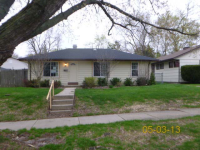 201 Harding Ave, Waukegan, IL 60085 