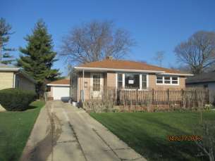 330 N Lewis Ave, Waukegan, IL 60085 
