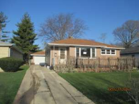 330 N Lewis Ave, Waukegan, IL 60085 