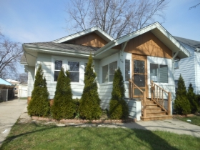 136 S Elmwood Ave, Waukegan, IL 60085 