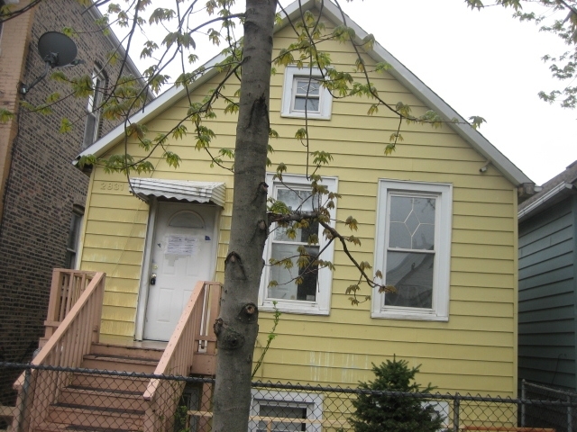 2831 W 23rd St, Chicago, IL 60623 
