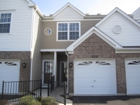 229 Arboretum Dr, Lombard, IL 60148 