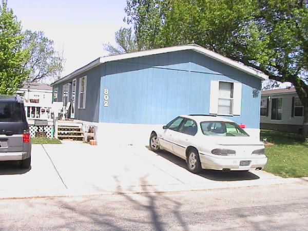 802 peach tree, Urbana, IL 61802 