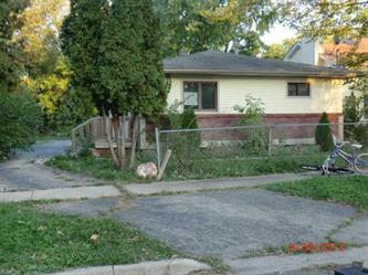 843 N May St, Aurora, IL 60506 