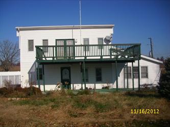 19621 Harbor Dr, Carlyle, IL 62231 