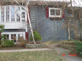 13 Ash St, Carpentersville, IL 60110 