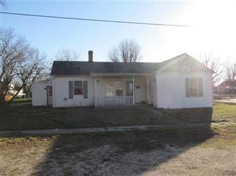 802 4th Street, Carrollton, IL 62016 