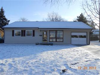 1902 Melanie Lane, Champaign, IL 61821 