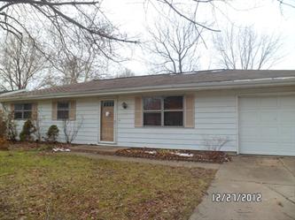 511 Woodland Drive, Chatham, IL 62629 