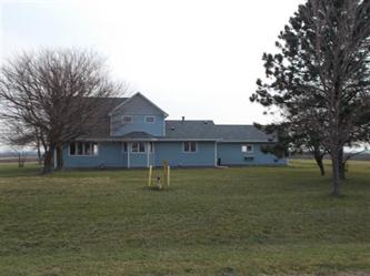 24845 E 3000 N Rd, Chenoa, IL 61726 