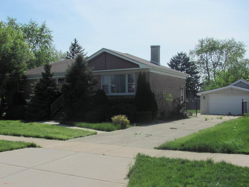 8026 Neenah Avenue, Burbank, IL 60459 