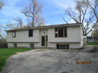 9919 E Yorkhouse Rd, Beach Park, IL 60087 