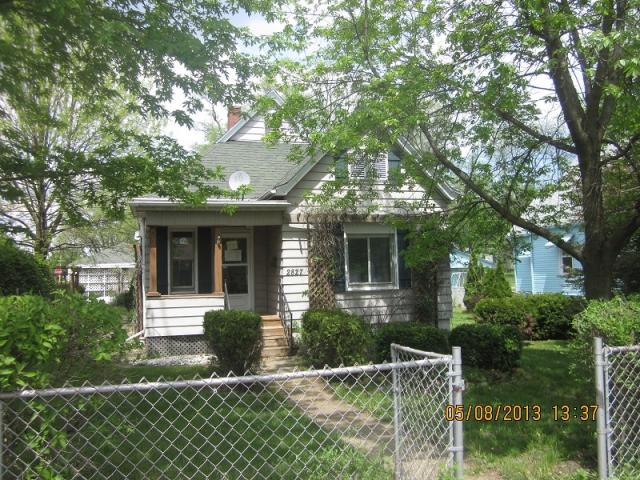 2827 W Hayes St, Peoria, IL 61605 