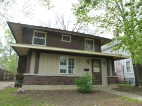 1929 S 4th St, Springfield, IL 62703 