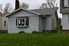 1090 W Marietta St, Decatur, IL 62522 