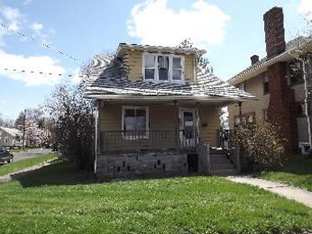 2638 N Prospect Road, Peoria, IL 61603 