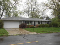 2501 Willow St, Pekin, IL 61554 