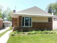 138 Rice Avenue, Bellwood, IL 60104 