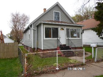 821 S Jackson St, Waukegan, IL 60085 