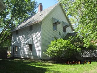 1811 12th Street, Moline, IL 61265 