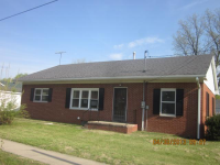 2 West Maple Street, New Baden, IL 62265 