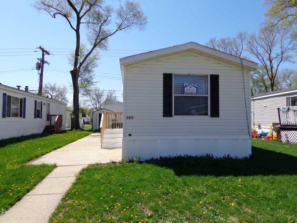 3415 MARSHFIELD, Park City, IL 60085 