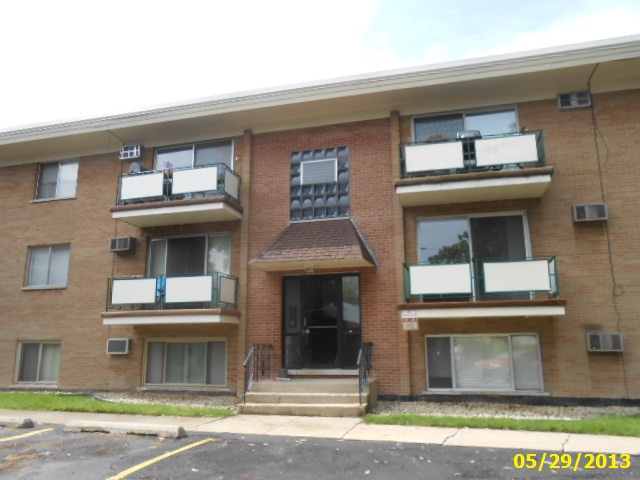 7424 W 111th St 608, Worth, IL 60482 