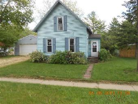 305 N Wooster St, Capron, IL 61012 