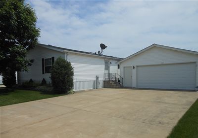 1124 Ash Court, Manteno, IL 60950 