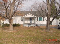 166 W Oak Ln, Decatur, IL 62526 
