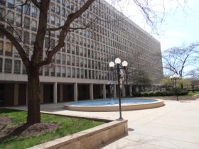 1400 E 55th Pl Apt 702s, Chicago, IL 60637 