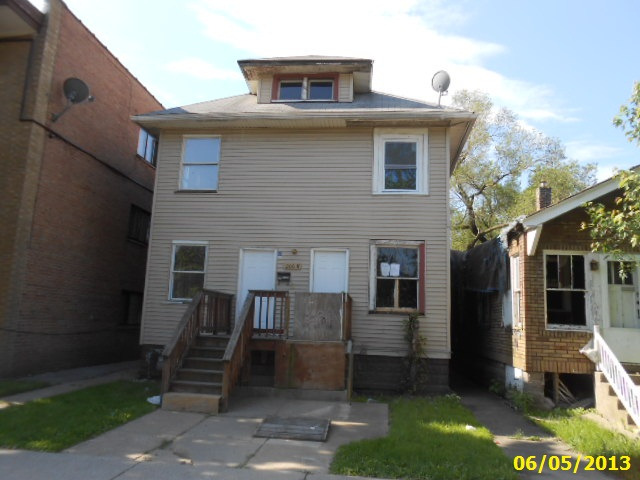 206 W 138th St, Riverdale, IL 60827 