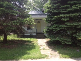 611 W Grant Hwy, Marengo, IL 60152 